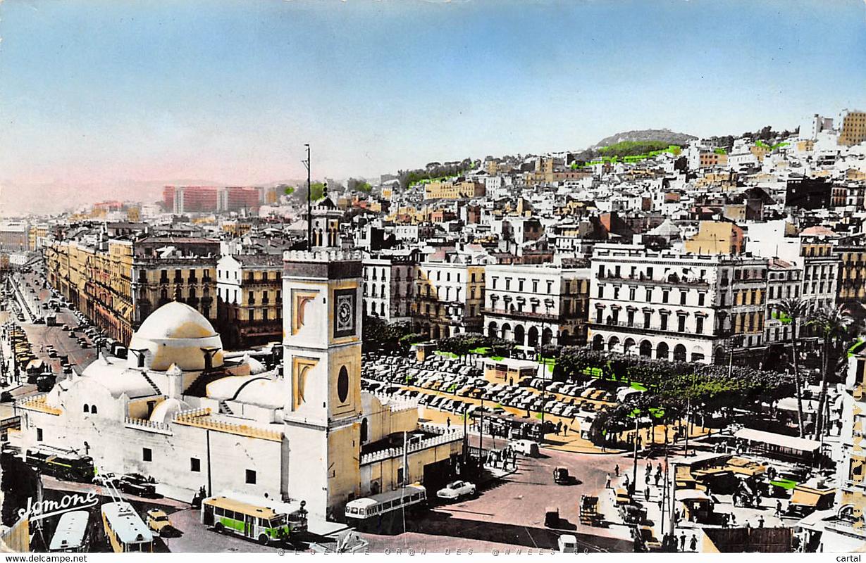 Alger - Place du Gouvernement et Mosquee Djemaa-Djedid .jpg